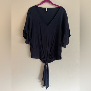 Women’s size S/M mts navy blouse